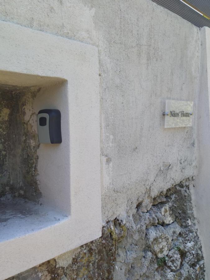 Nikos' Home Gastouri  エクステリア 写真